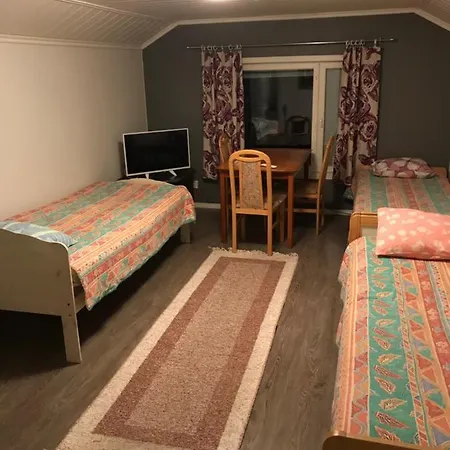 Tahkonpyoerittaejae Bed & Breakfast Kuopio