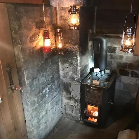 Tahkonpyoerittaejae Bed & Breakfast
